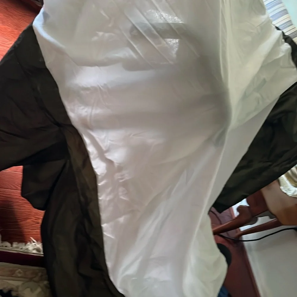Full size Bed  skirt